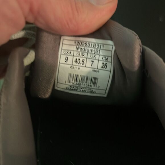 Brooks Womens Launch 6 1202851B011 Shark Aqua Lace Up Running Shoes B60 - Picture 11 of 11